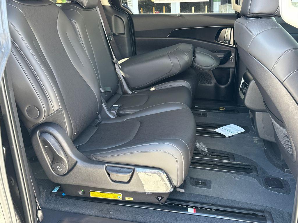 new 2026 Kia Carnival car, priced at $46,304