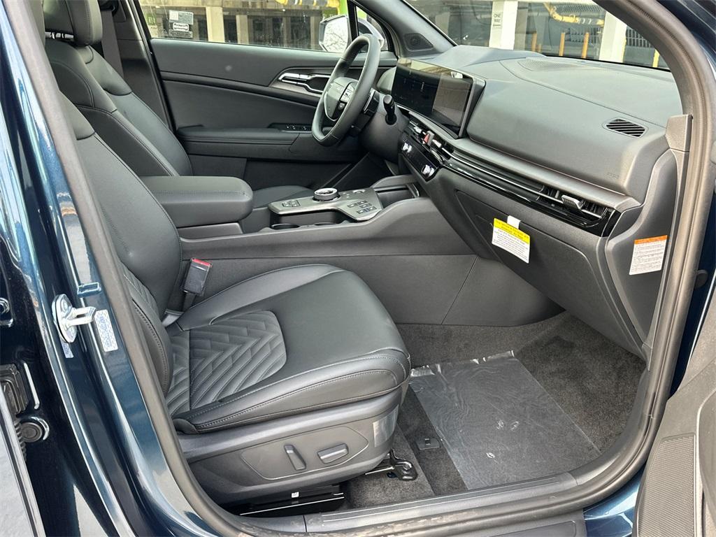 new 2026 Kia Sportage Plug-In Hybrid car, priced at $46,264