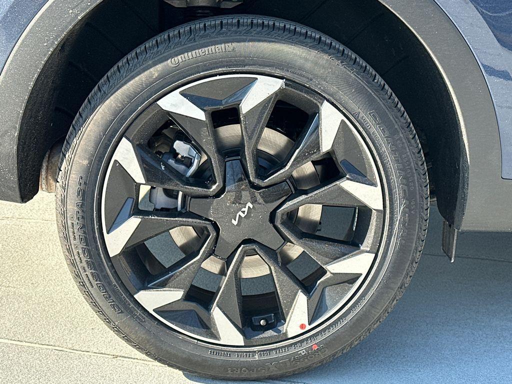 new 2026 Kia Sorento car, priced at $38,077