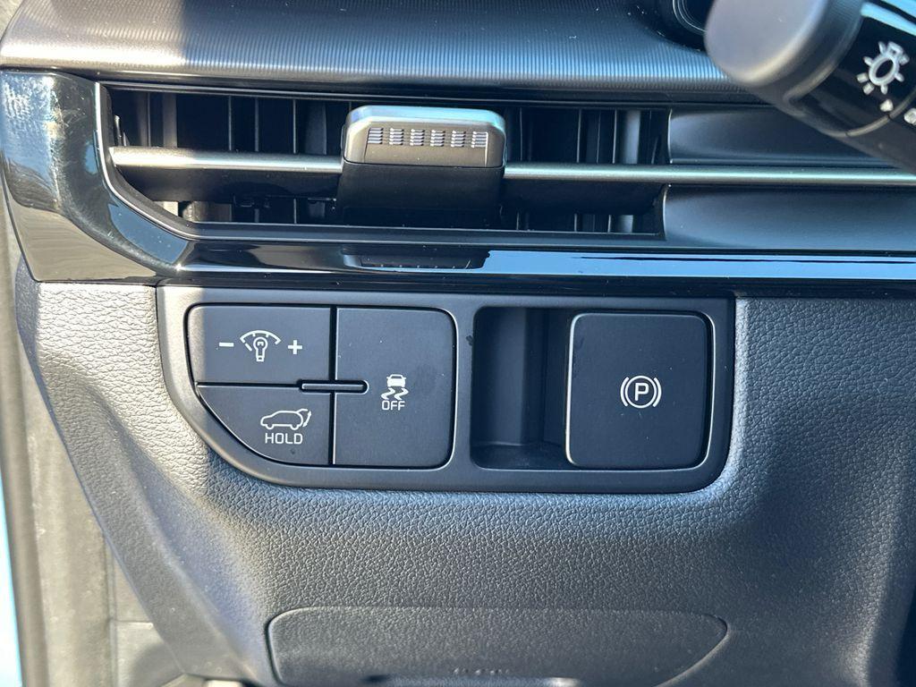 new 2026 Kia Sportage car, priced at $30,672