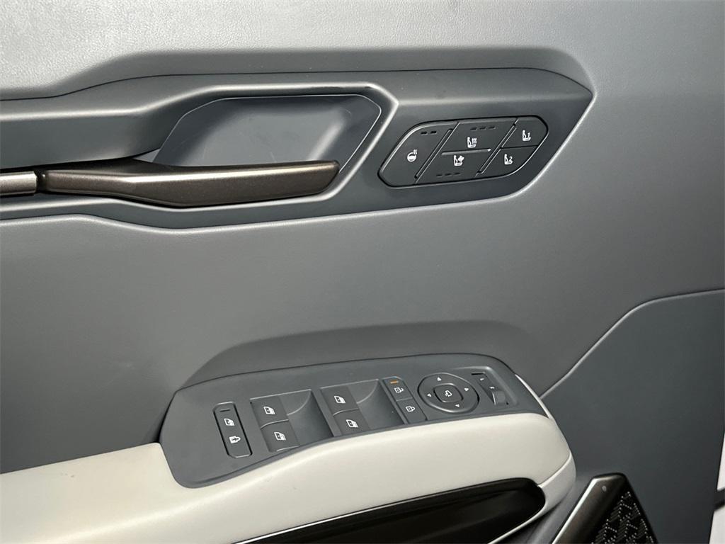 new 2026 Kia EV9 car, priced at $52,916