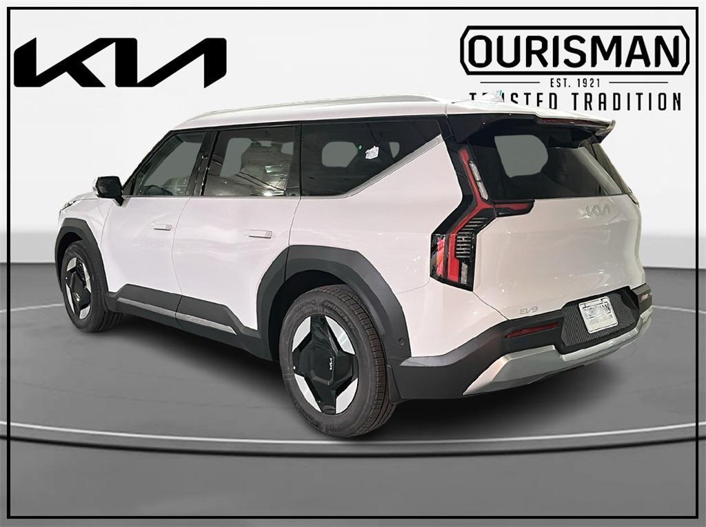 new 2026 Kia EV9 car, priced at $52,916