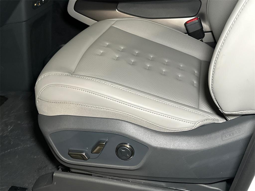 new 2026 Kia EV9 car, priced at $52,916