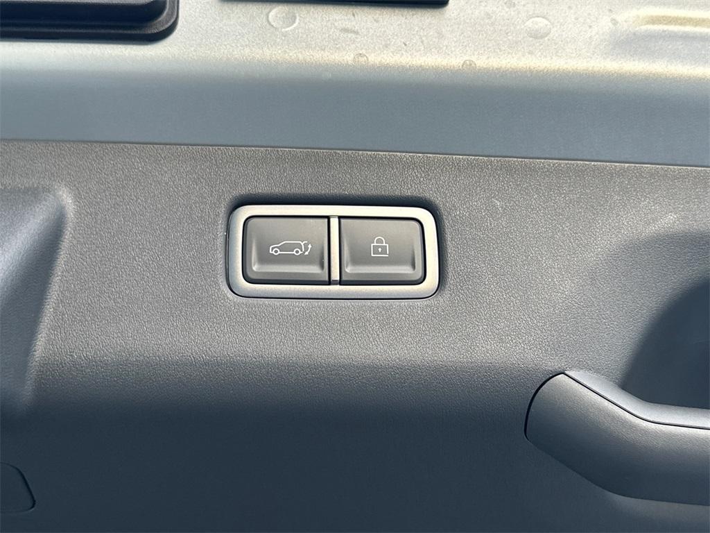 new 2026 Kia EV9 car, priced at $48,735