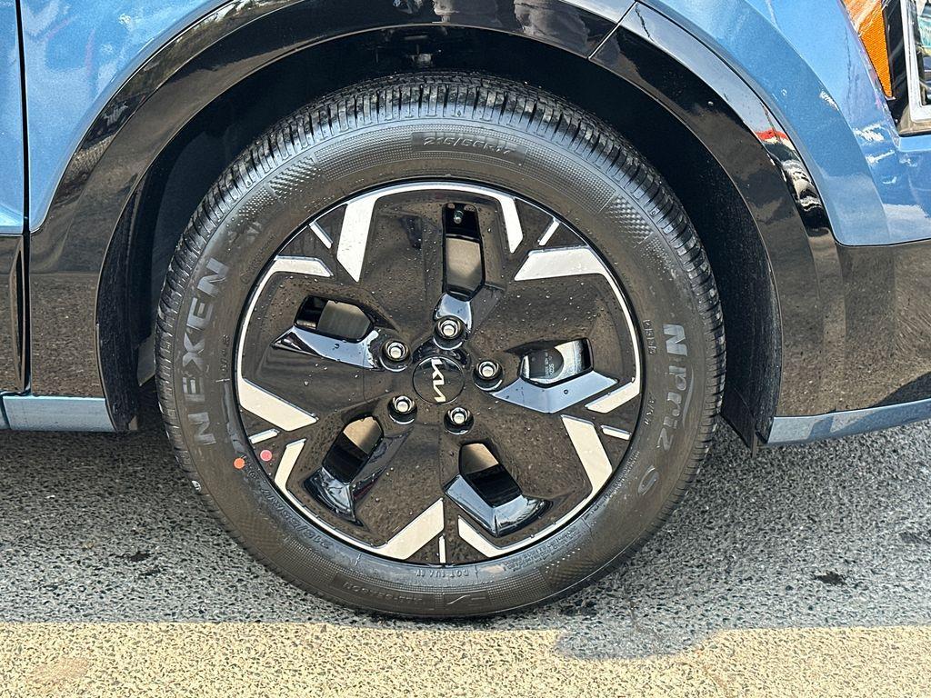 new 2026 Kia Niro EV car, priced at $35,454