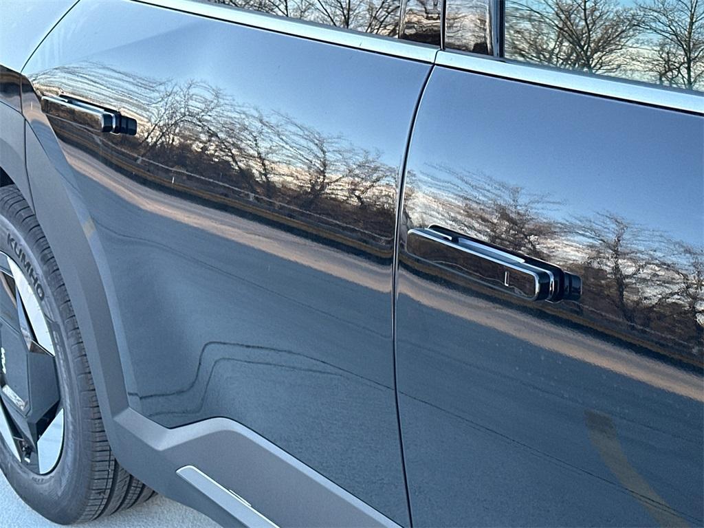 new 2026 Kia EV9 car, priced at $52,627