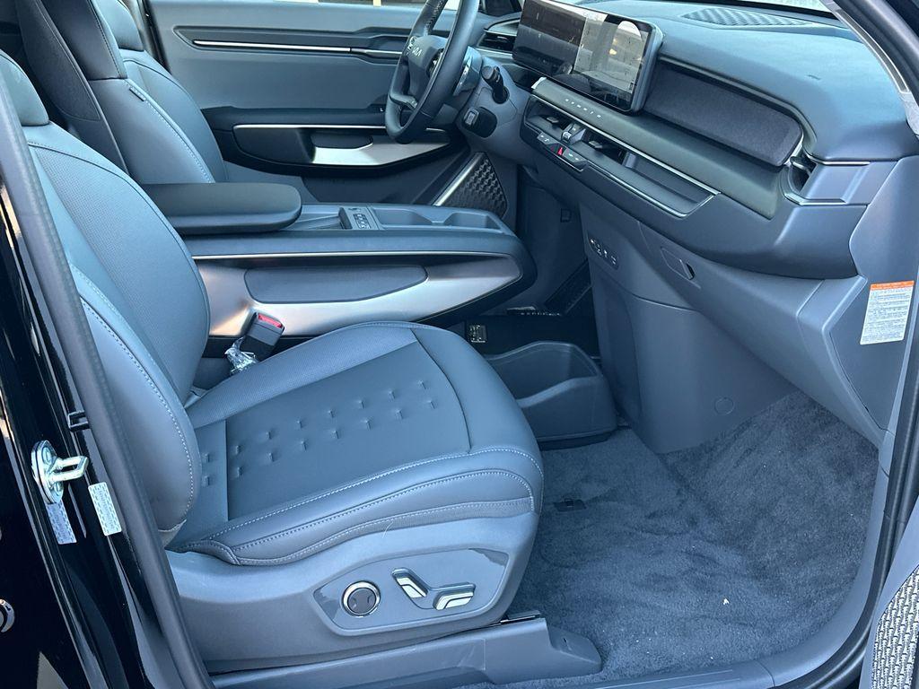 new 2026 Kia EV9 car, priced at $53,127