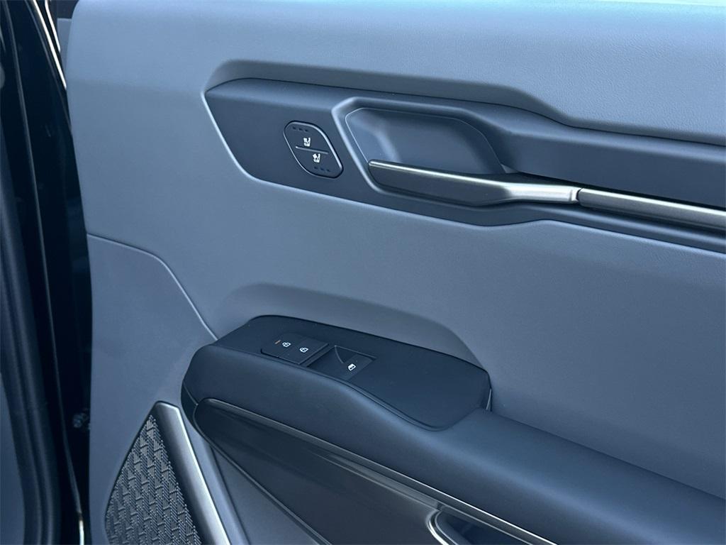 new 2026 Kia EV9 car, priced at $52,627