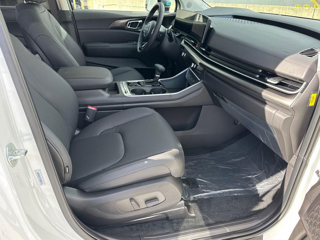 new 2026 Kia Carnival car, priced at $50,563