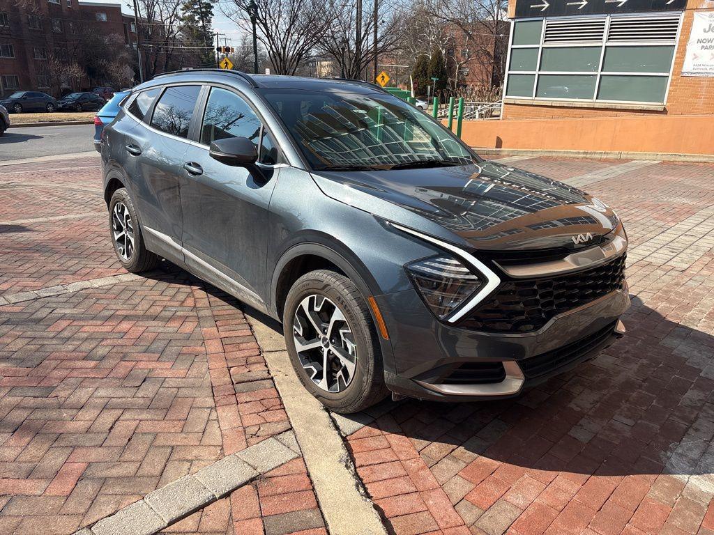 used 2024 Kia Sportage Hybrid car, priced at $30,000