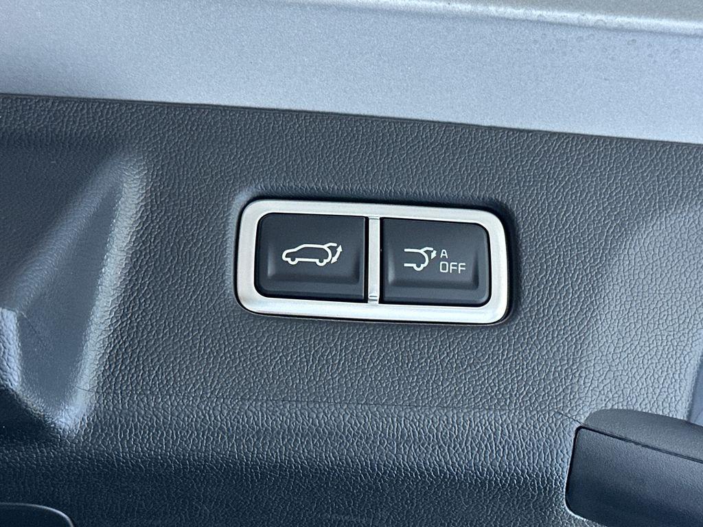 new 2026 Kia Sorento Plug-In Hybrid car, priced at $49,096