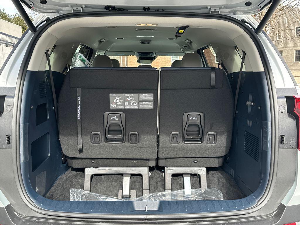 new 2026 Kia Carnival car, priced at $39,683