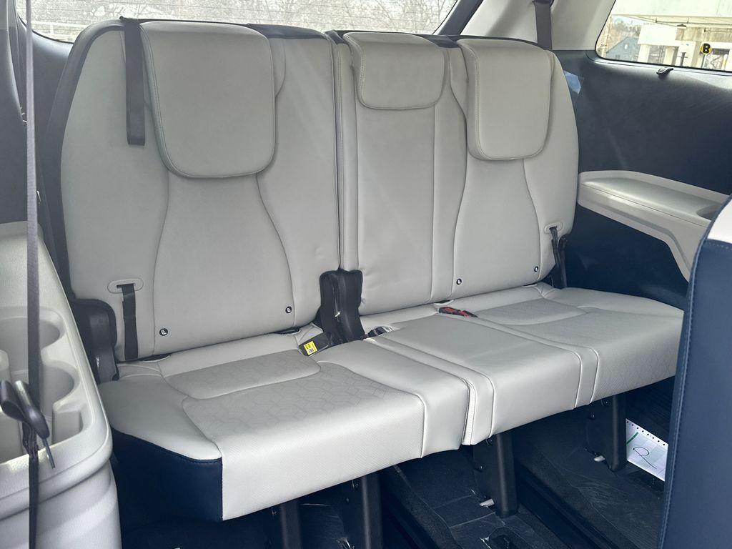 new 2026 Kia Carnival car, priced at $39,683