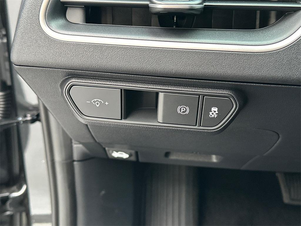 new 2025 Kia K4 car, priced at $22,408