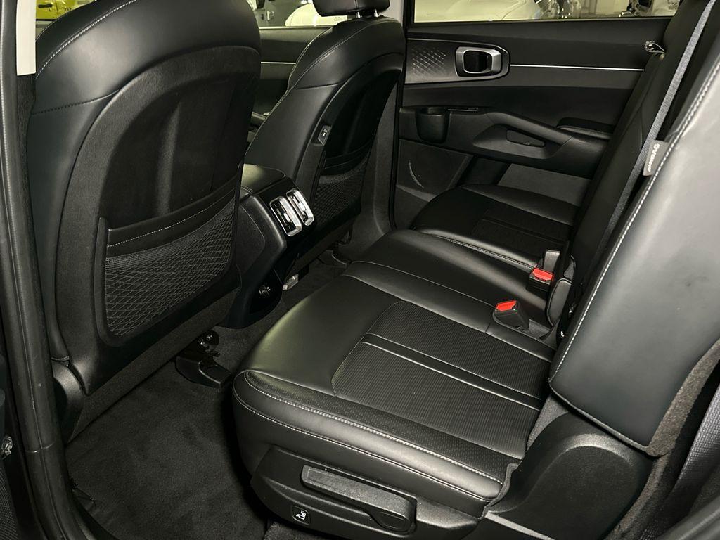 used 2024 Kia Sorento car, priced at $26,800
