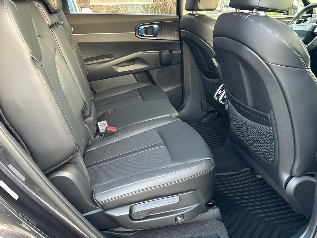 new 2026 Kia Sorento car, priced at $35,176
