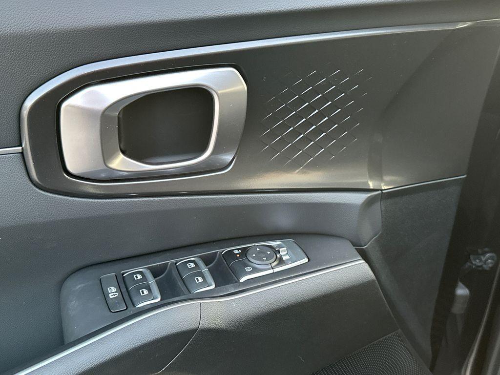new 2026 Kia Sorento car, priced at $35,176