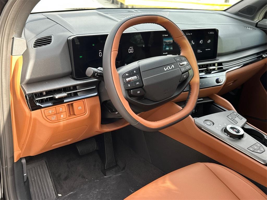 new 2026 Kia Sportage Plug-In Hybrid car, priced at $39,423