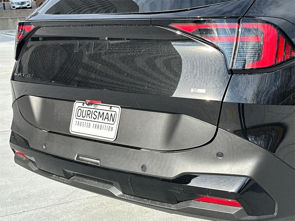 new 2026 Kia Sportage Plug-In Hybrid car, priced at $39,423