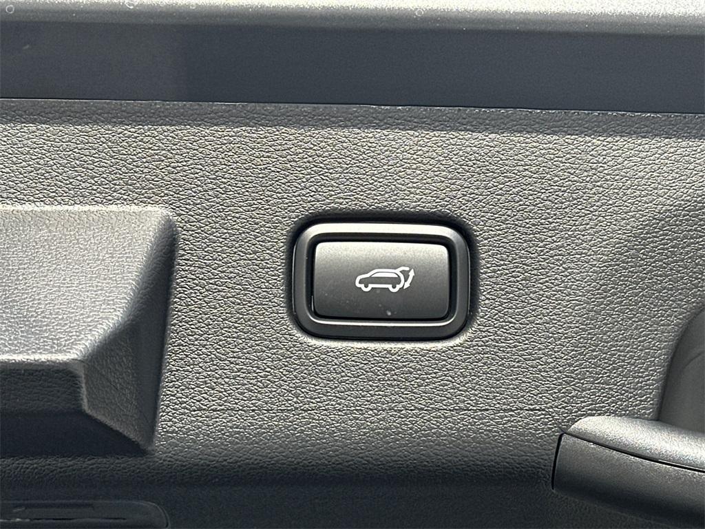 new 2026 Kia Sportage Plug-In Hybrid car, priced at $39,423