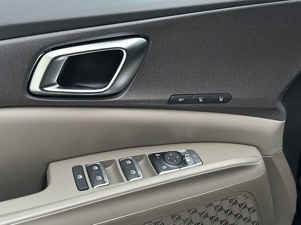 new 2026 Kia Carnival car, priced at $40,183