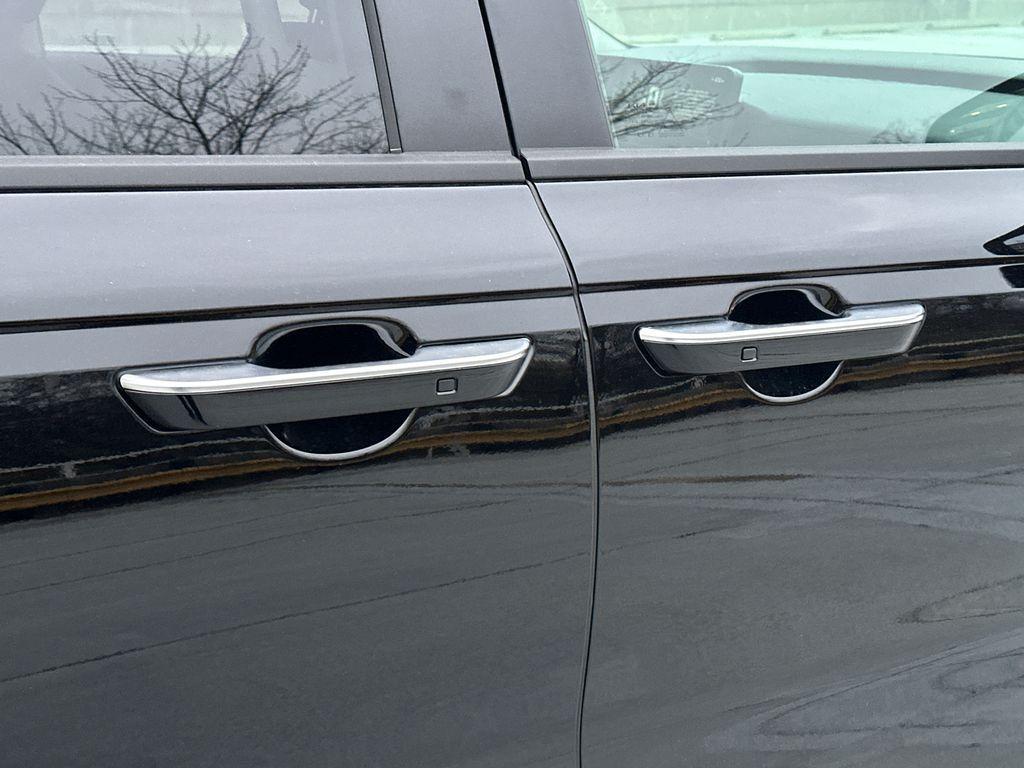 new 2026 Kia Carnival car, priced at $40,183