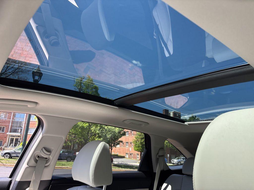 used 2025 Kia Sorento car, priced at $32,300