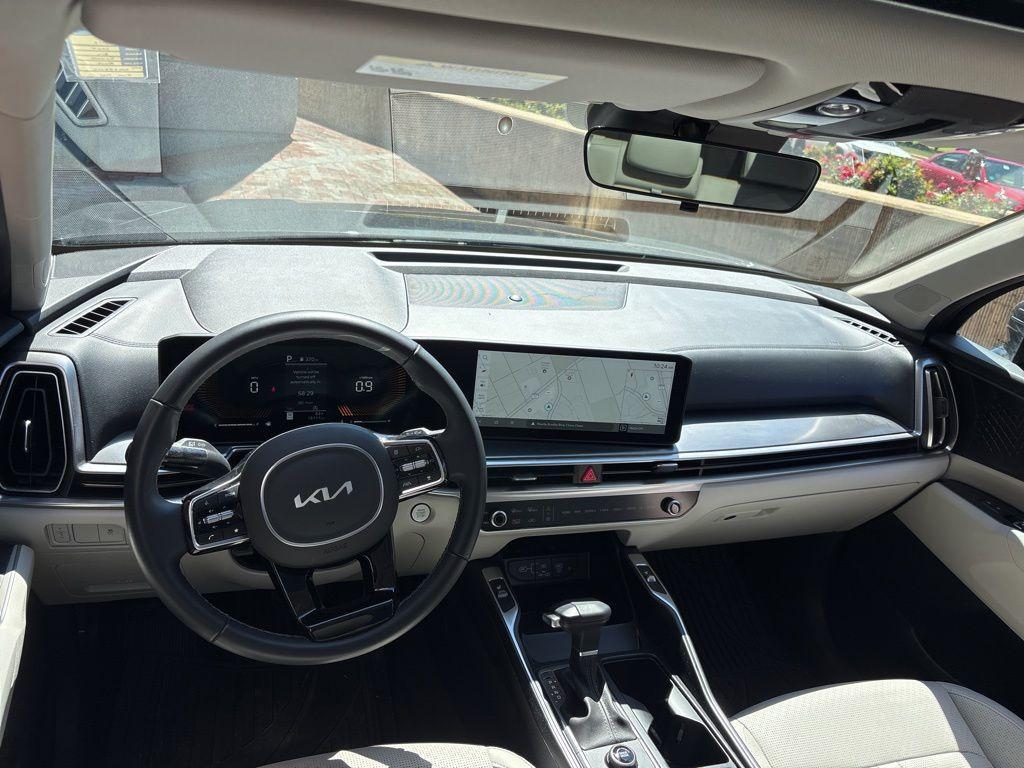 used 2025 Kia Sorento car, priced at $32,300
