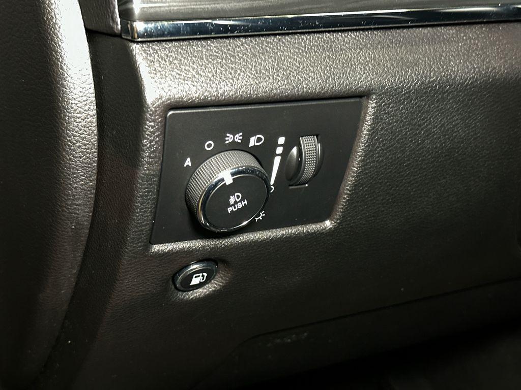 used 2019 Jeep Grand Cherokee car, priced at $19,500