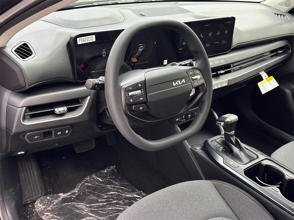 new 2025 Kia K4 car, priced at $22,291