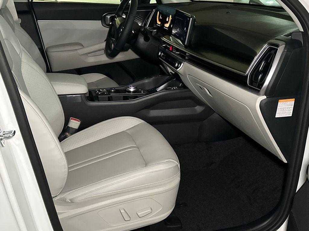 new 2026 Kia Sorento Plug-In Hybrid car, priced at $47,816