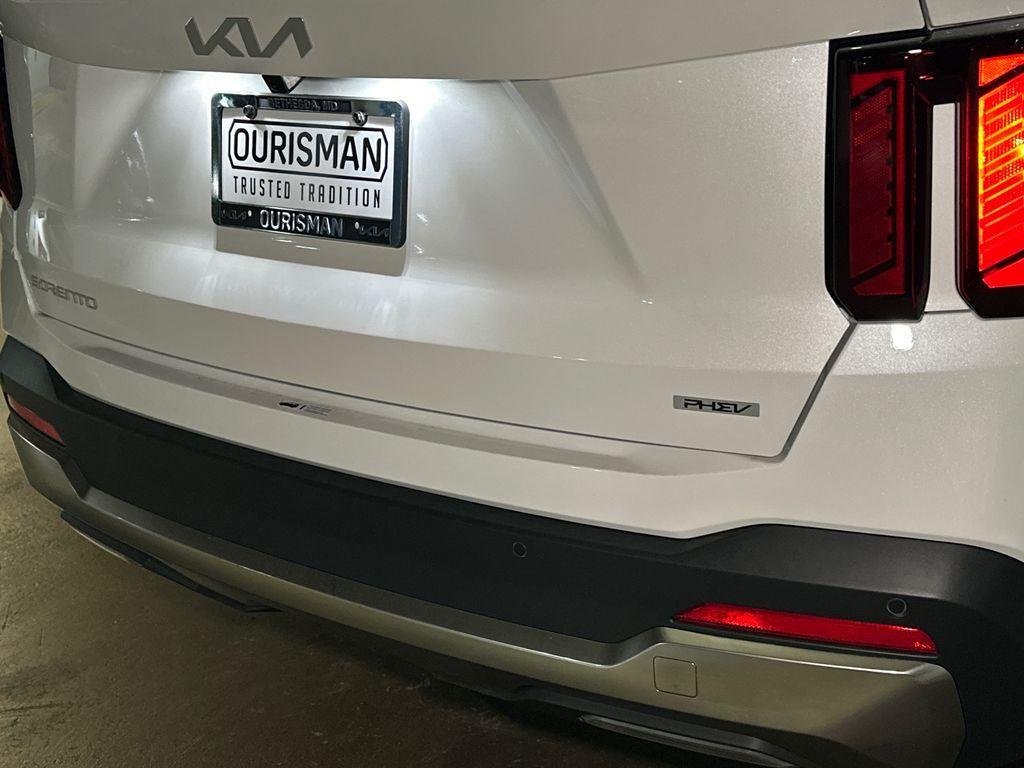 new 2026 Kia Sorento Plug-In Hybrid car, priced at $47,816