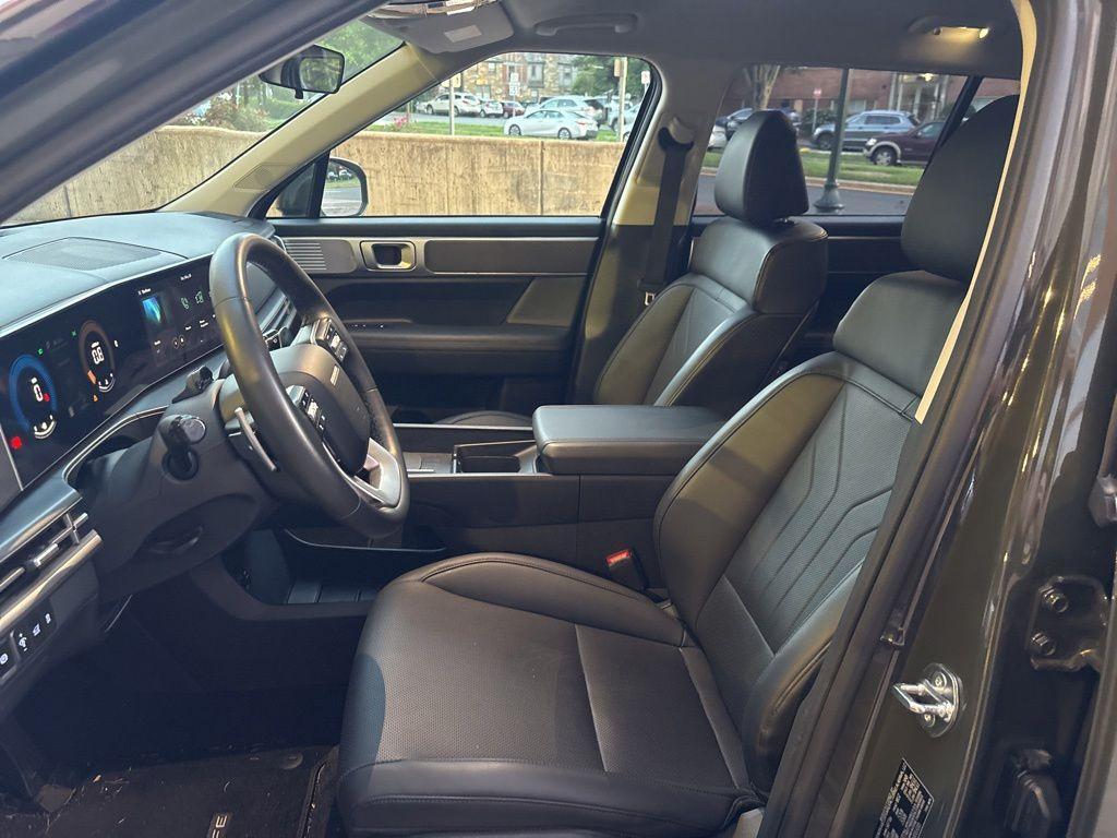 used 2024 Hyundai Santa Fe car, priced at $31,050