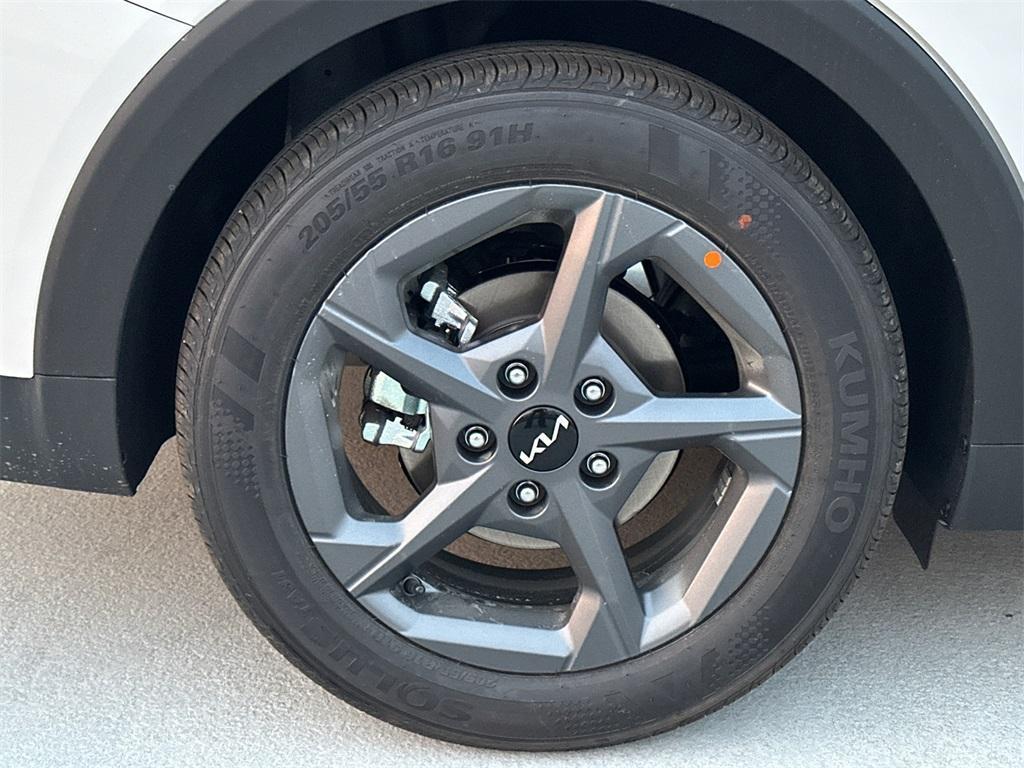 new 2025 Kia K4 car, priced at $22,777