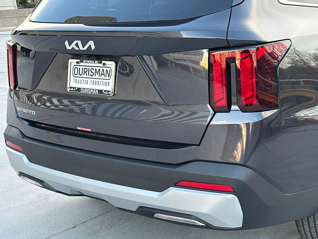 new 2026 Kia Sorento car, priced at $30,642