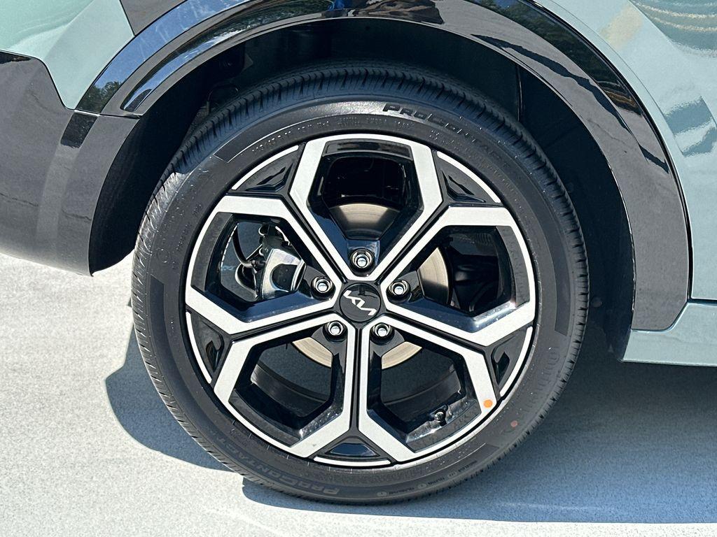 new 2026 Kia Niro car, priced at $35,153