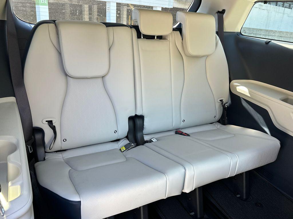 new 2026 Kia Carnival car, priced at $40,933