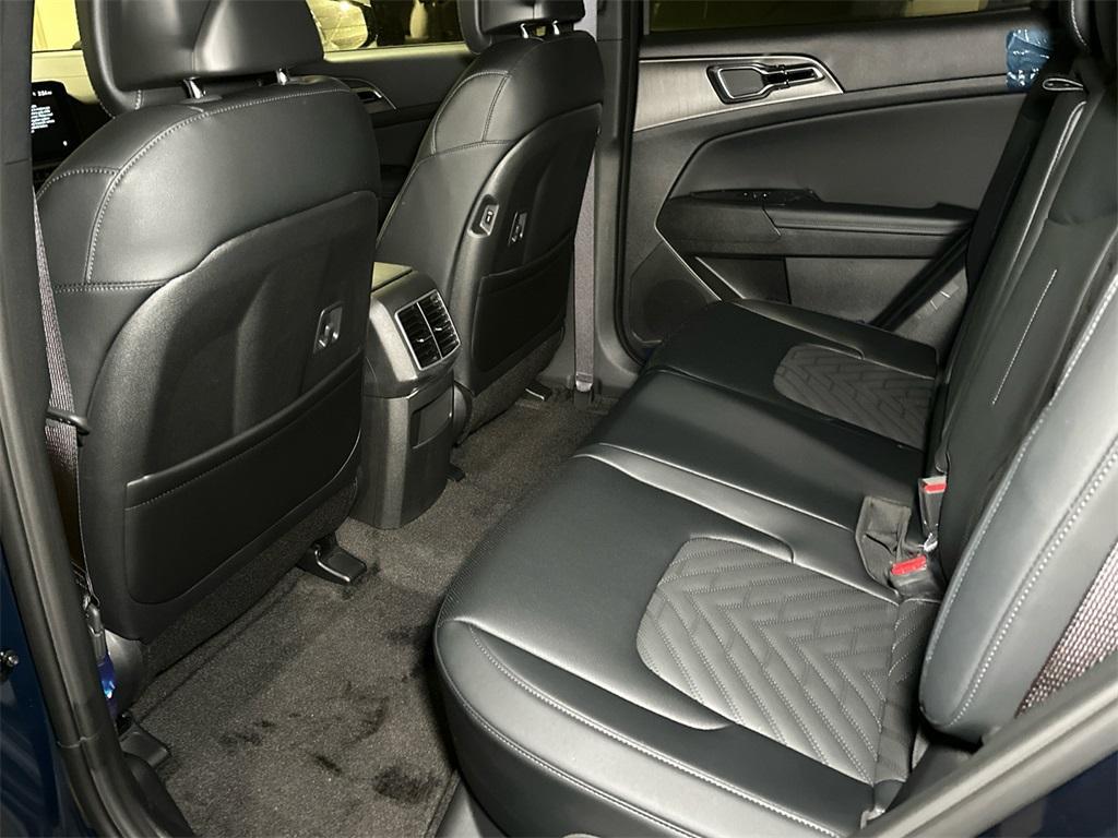 new 2026 Kia Sportage Plug-In Hybrid car, priced at $46,126