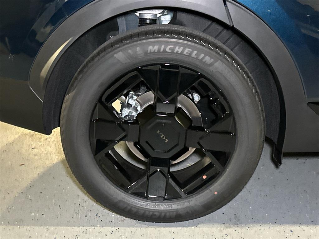 new 2026 Kia Sportage Plug-In Hybrid car, priced at $46,126