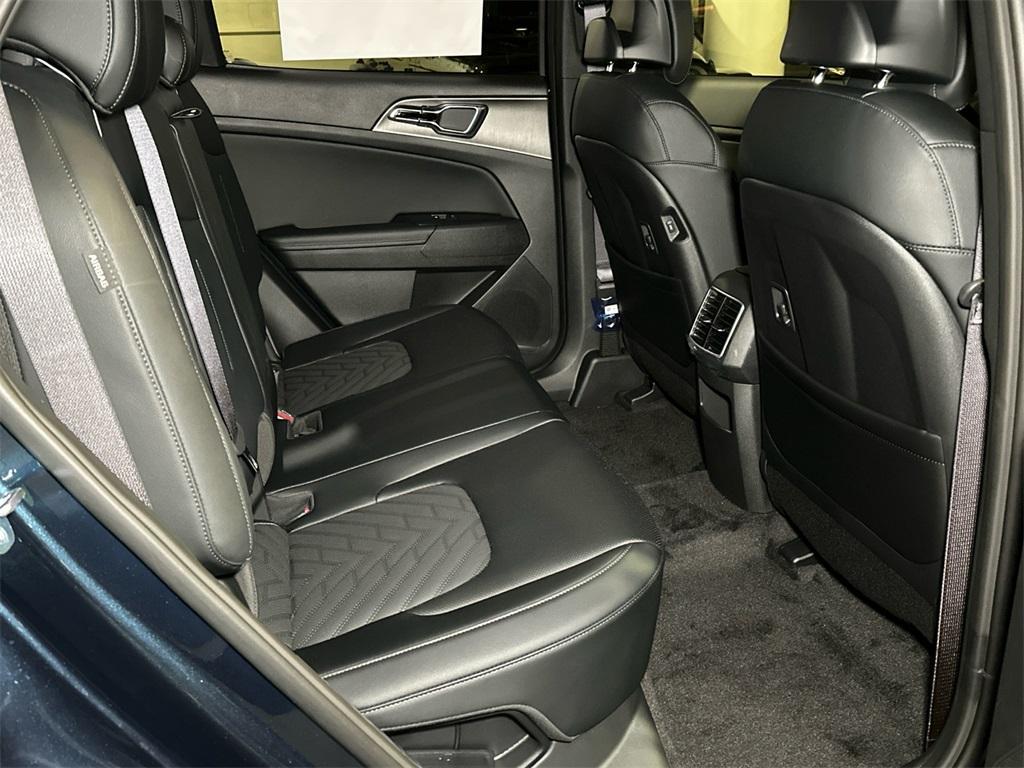 new 2026 Kia Sportage Plug-In Hybrid car, priced at $46,126