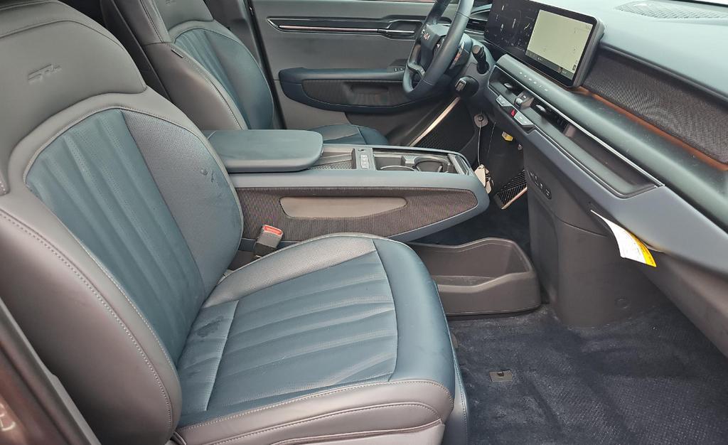 used 2024 Kia EV9 car, priced at $45,250