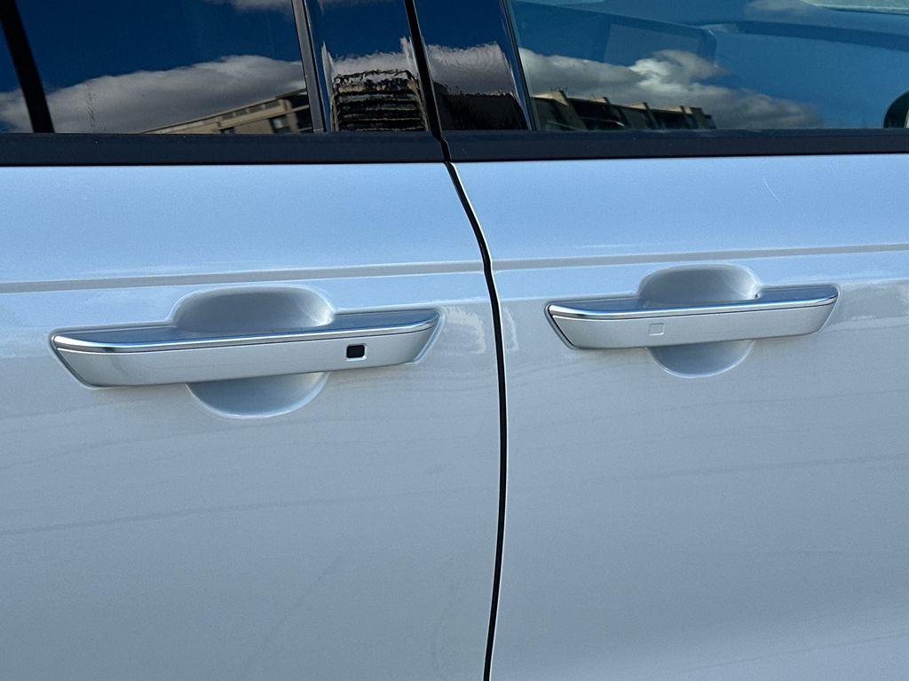 new 2026 Kia Carnival car, priced at $53,207