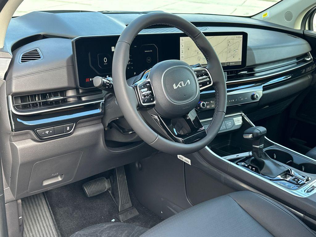 new 2026 Kia Carnival car, priced at $53,207