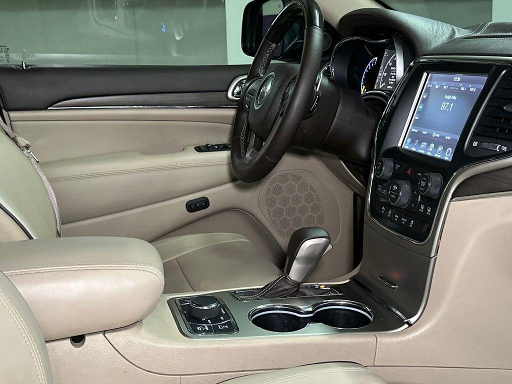 used 2017 Jeep Grand Cherokee car, priced at $18,800