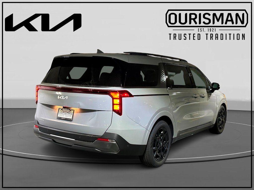 new 2025 Kia Carnival car, priced at $43,900