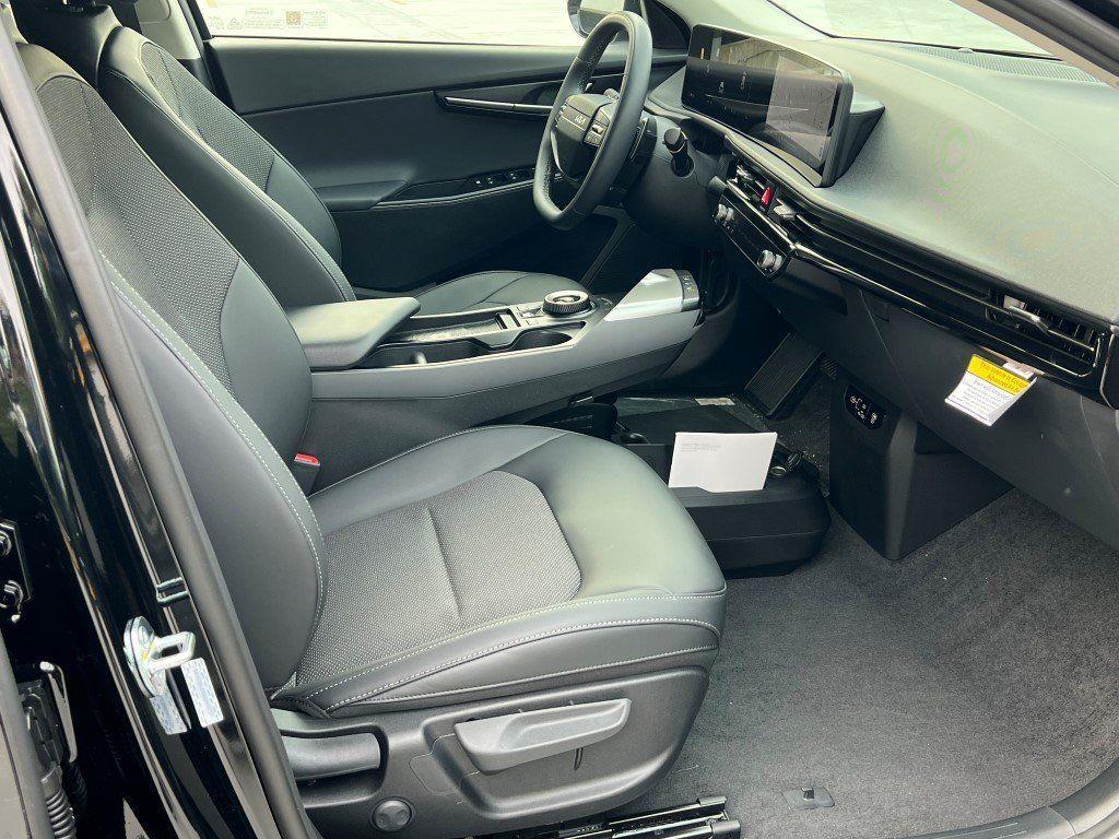 new 2025 Kia EV6 car, priced at $37,560