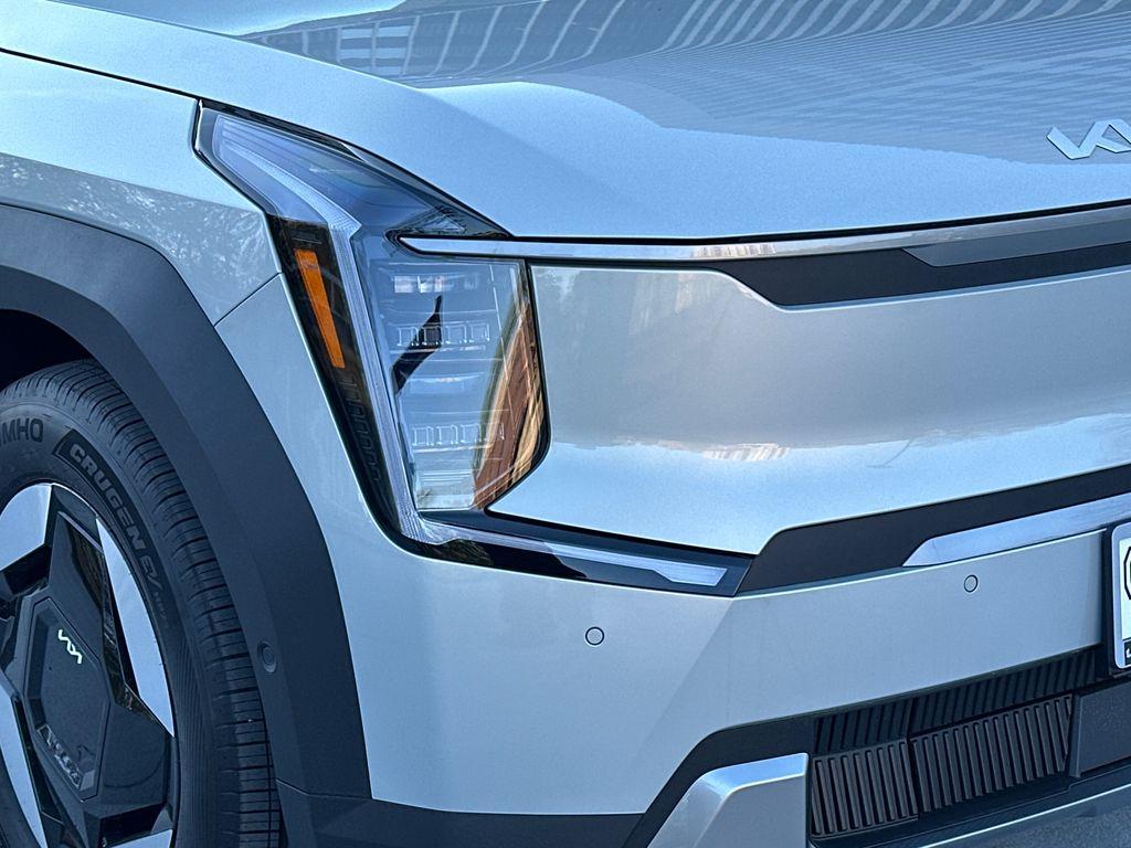 new 2026 Kia EV9 car, priced at $53,453