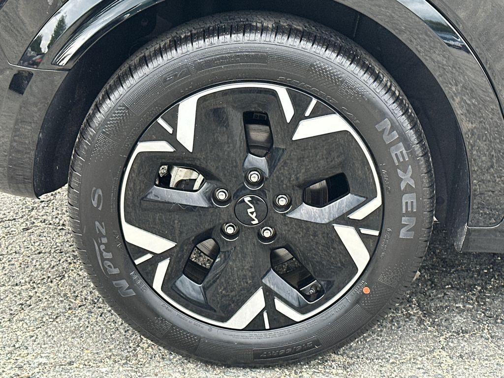 used 2023 Kia Niro EV car, priced at $25,300