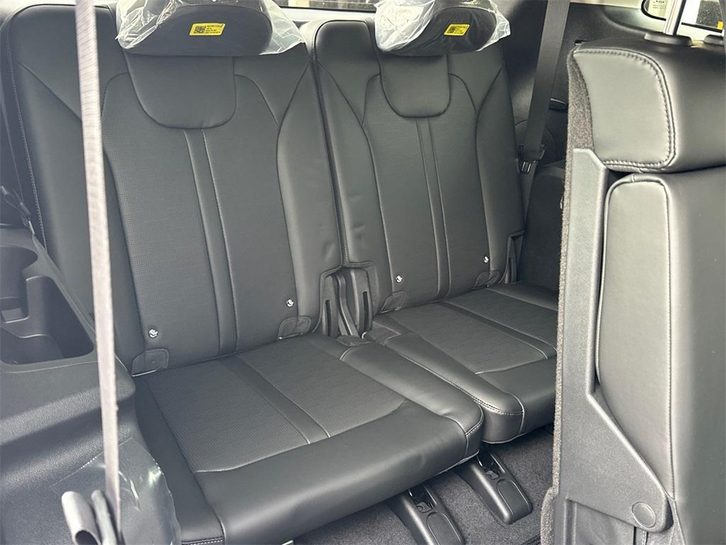 new 2026 Kia Sorento car, priced at $34,881