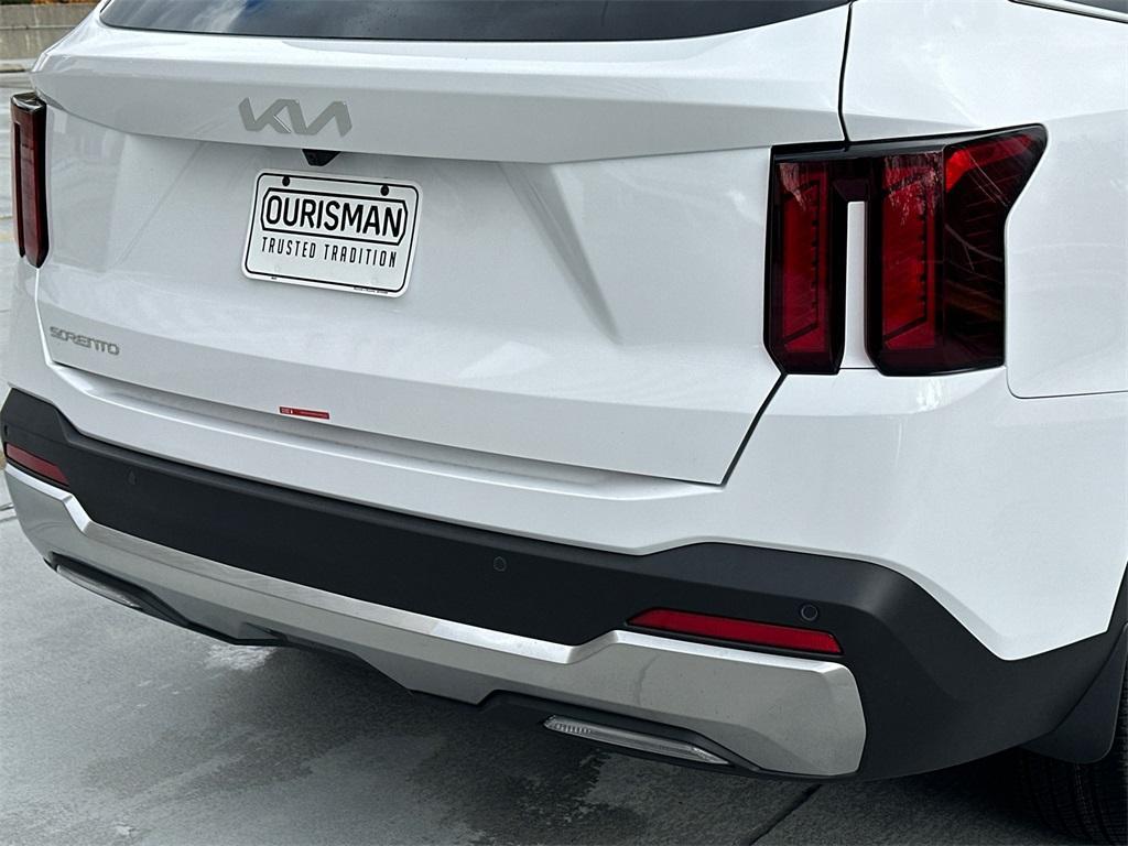 new 2026 Kia Sorento car, priced at $34,881